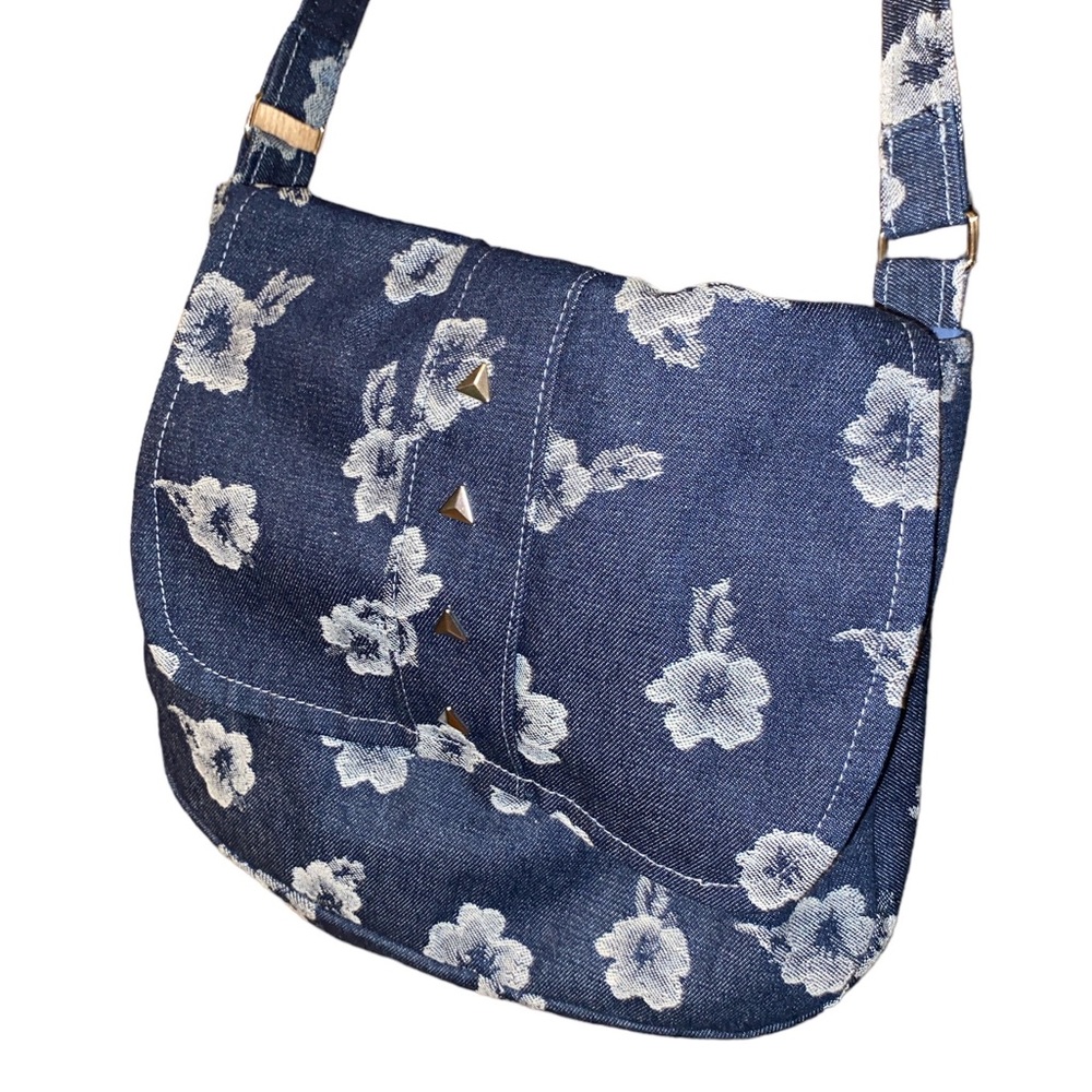 NWOT Jean and floral purse